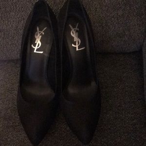 YSL pumps -Wore only few times